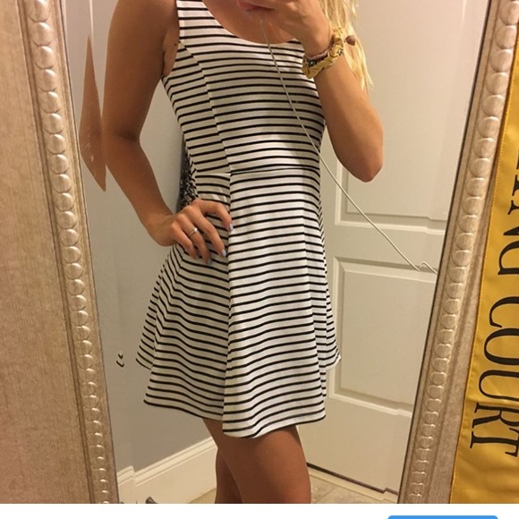 ✰   FORMAL DRESS ✰ - Picture 2 of 2